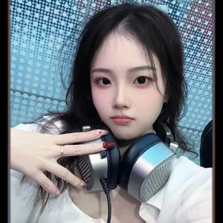 辰辰（开课🀄️） 头像