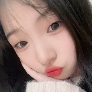 悠米💕朋友圈 头像
