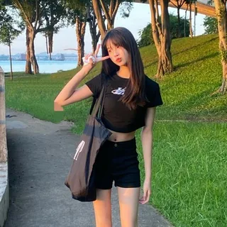 小十九 头像