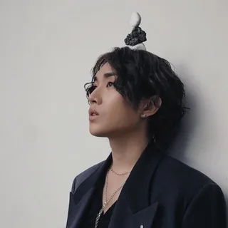 牙柳IG story archive 头像