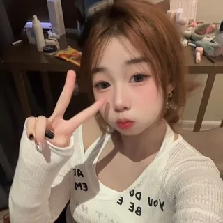 小梦涵的朋友圈🎈 头像