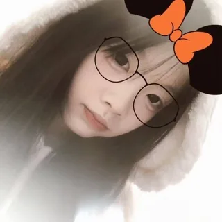 夏月涵 头像
